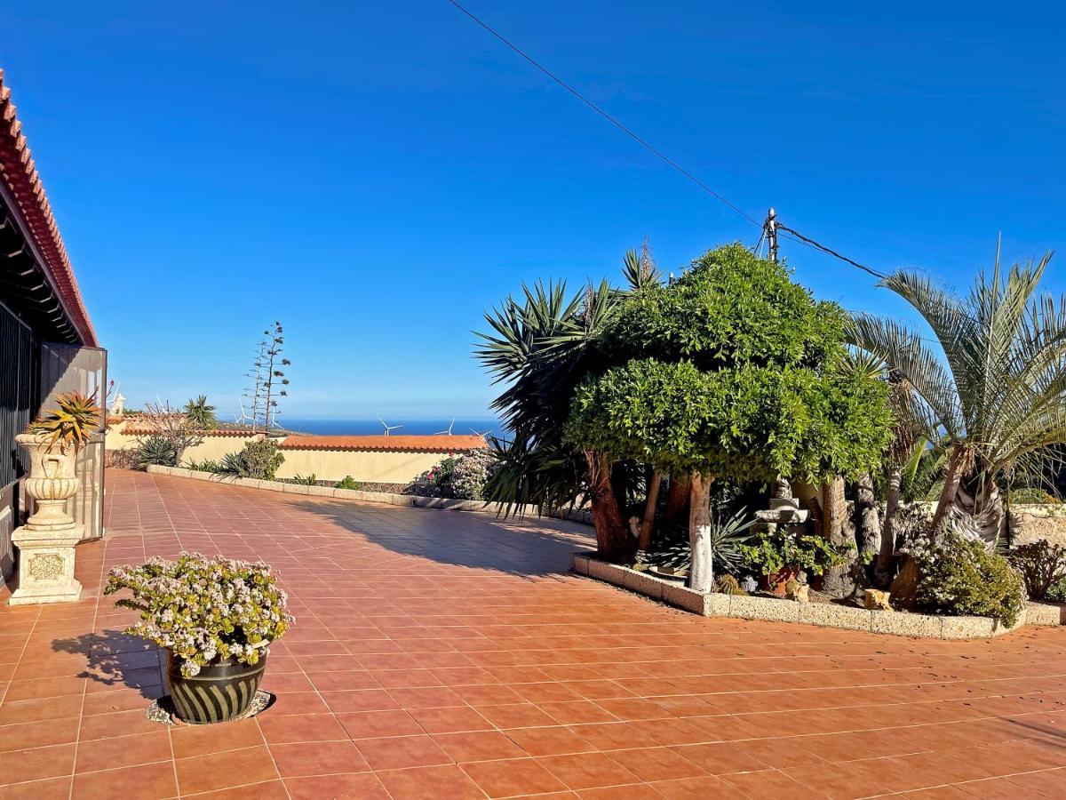 Exquisite Rural House With Garden, Pool And Sea Views Villa Arico Viejo Kültér fotó