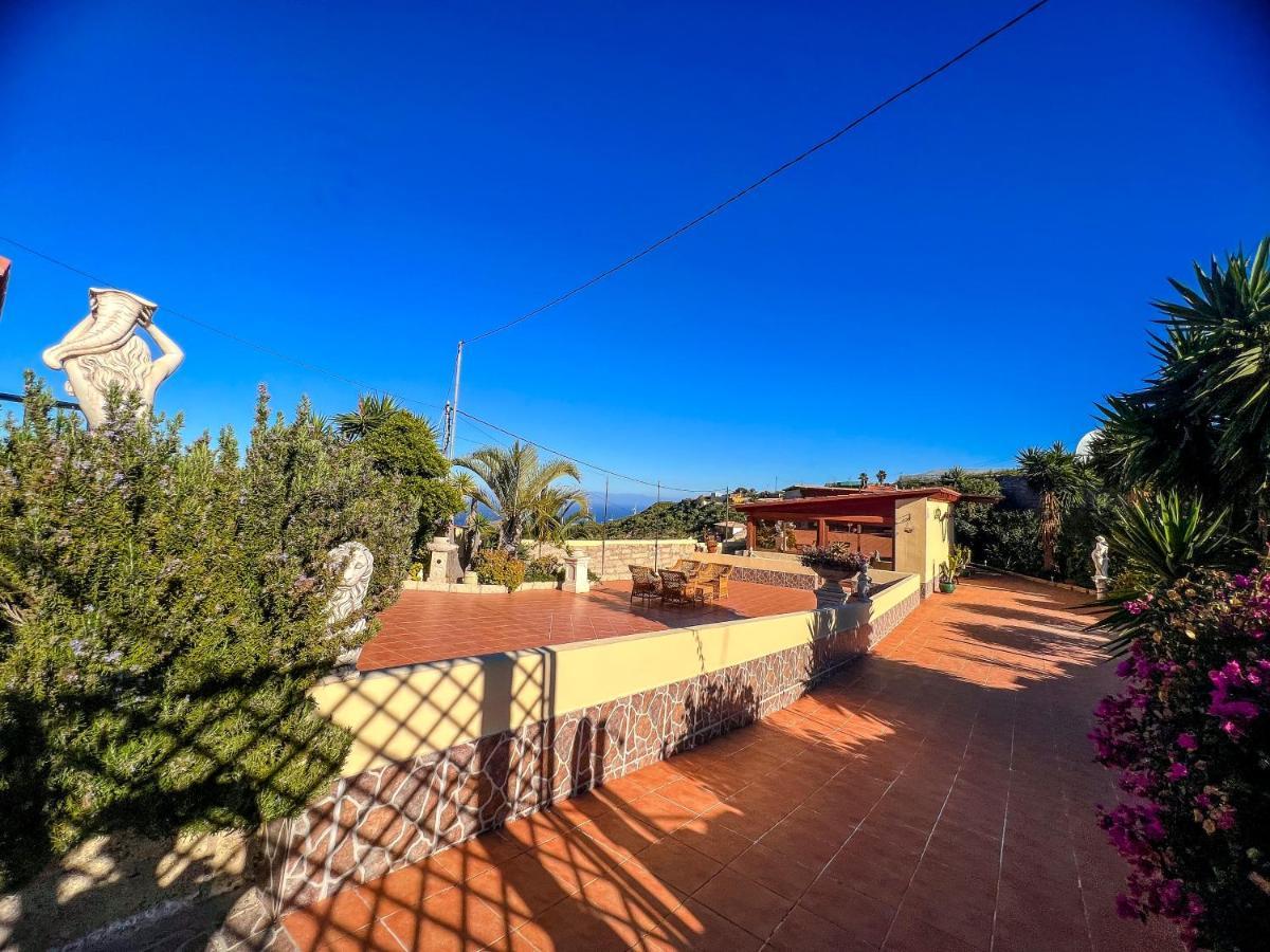 Exquisite Rural House With Garden, Pool And Sea Views Villa Arico Viejo Kültér fotó
